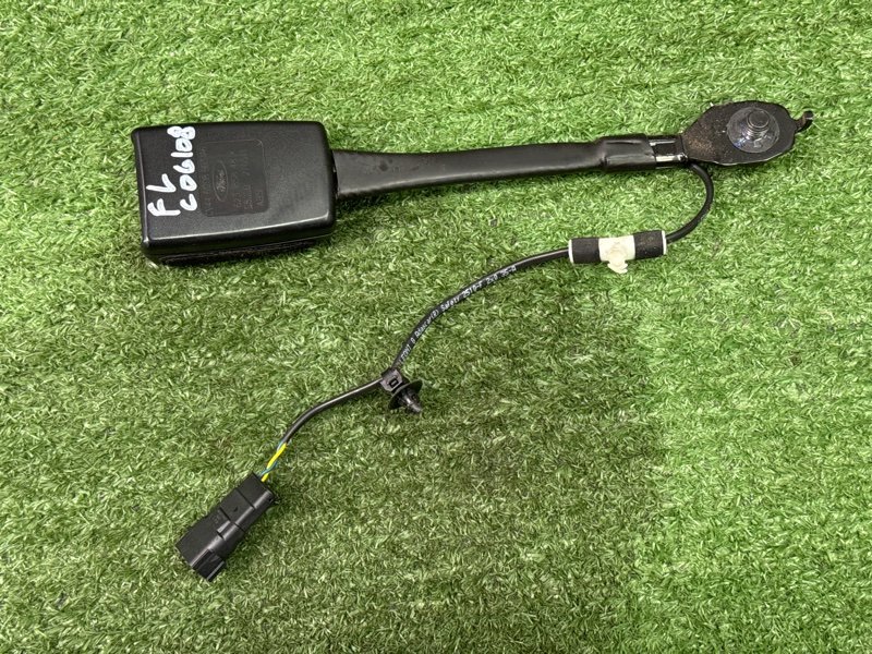 Замок ремня безопасности Ford Kuga 2013 SUV