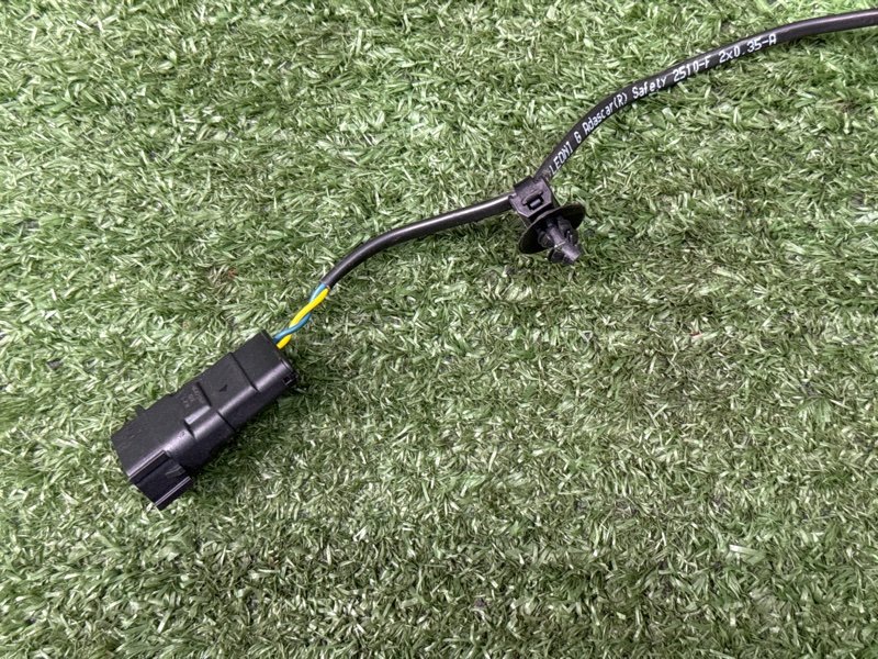 Замок ремня безопасности Ford Kuga 2013 SUV