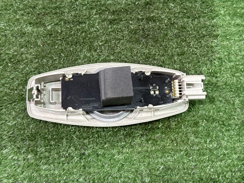 Плафон салонный Ford Kuga 2013 SUV