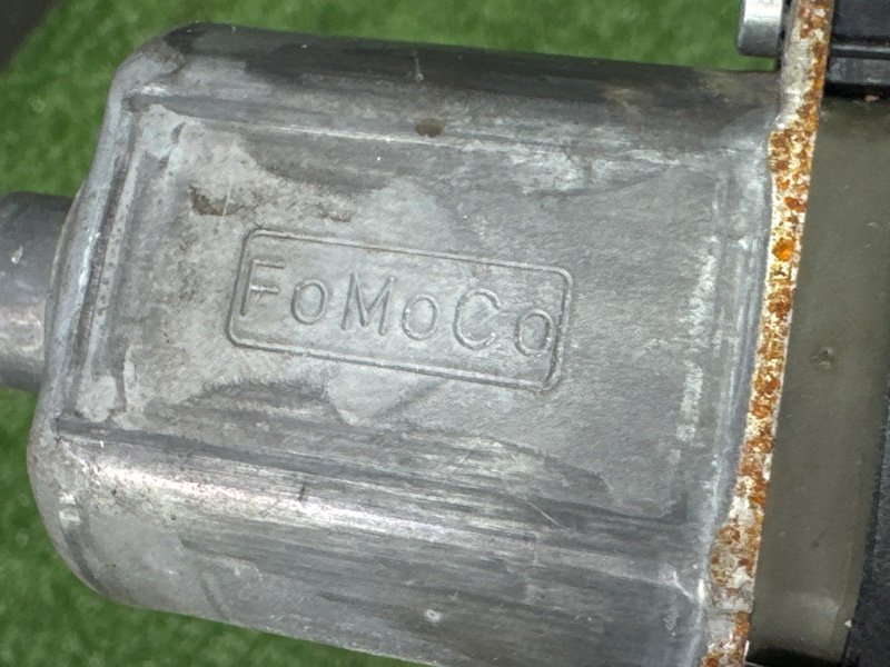 Мотор стеклоподъемника Ford Kuga 2013 SUV