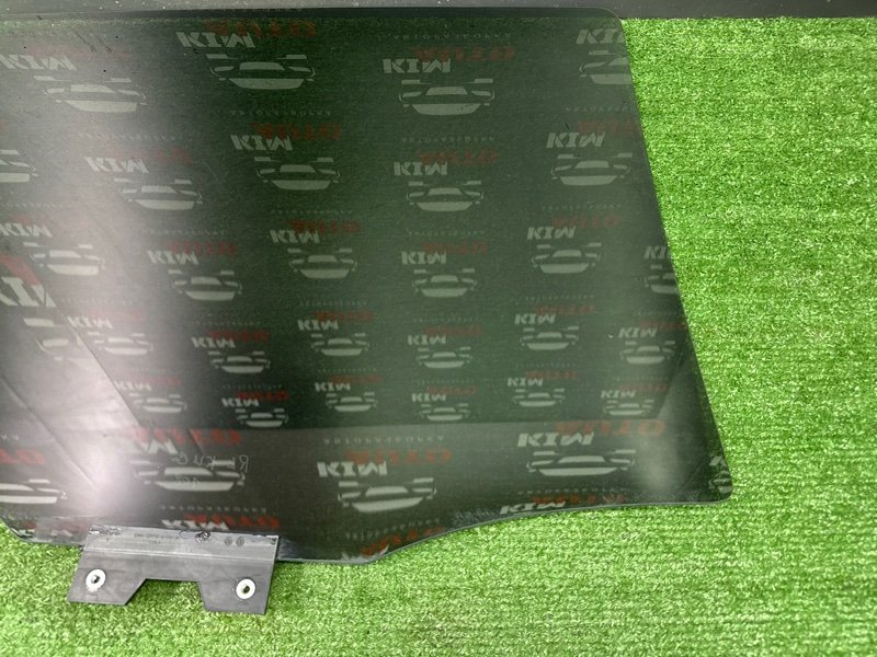 Стекло двери Ford Kuga 2013 SUV