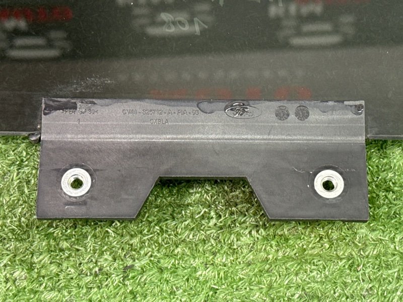 Стекло двери Ford Kuga 2013 SUV