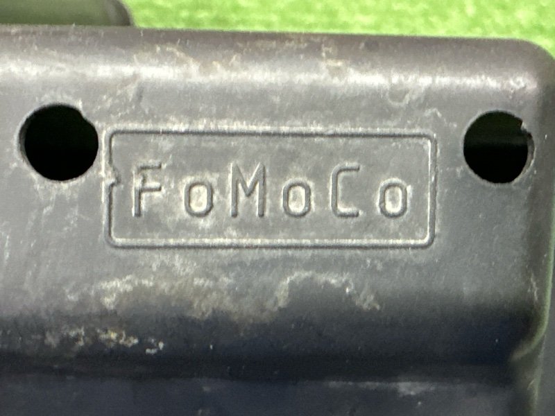 Корпус воздушного фильтра Ford Kuga 2013 SUV