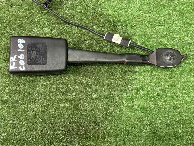 Замок ремня безопасности Ford Kuga 2013 SUV