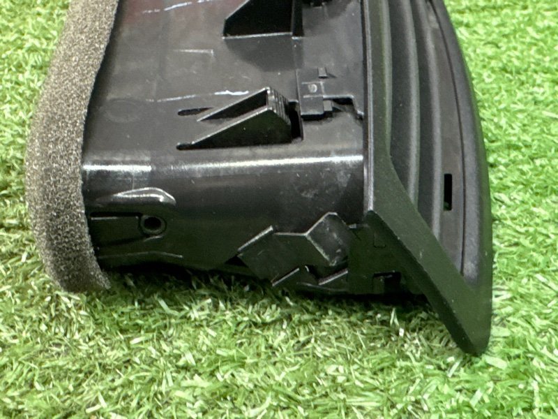 Дефлектор отопителя Ford Kuga 2013 SUV