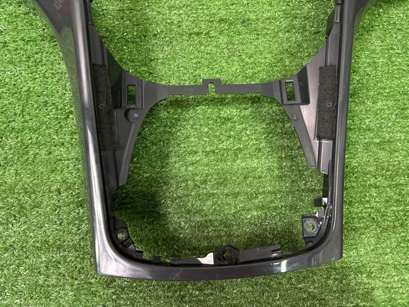 Накладка торпедо Ford Kuga 2013 SUV