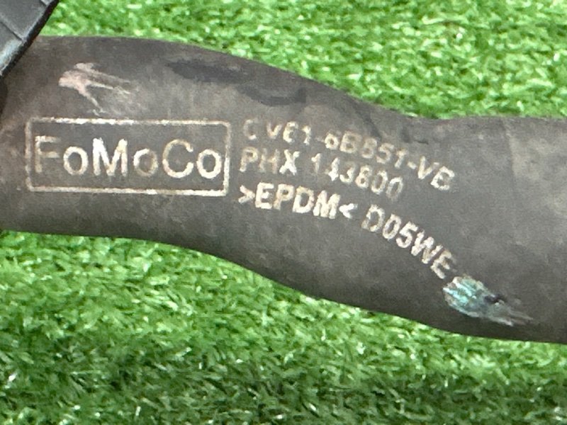 Патрубок отопителя Ford Kuga 2013 SUV