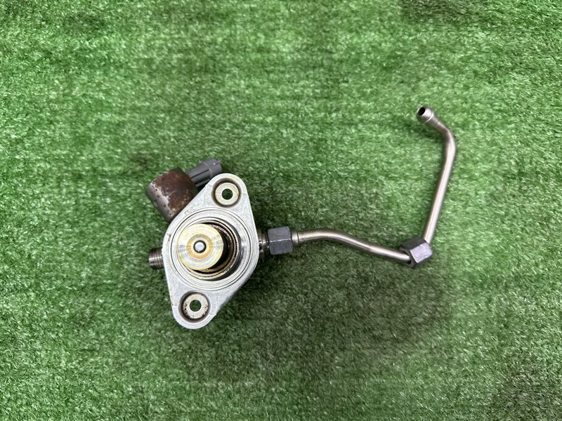 Топливный насос высокого давления Ford Kuga 2013 SUV