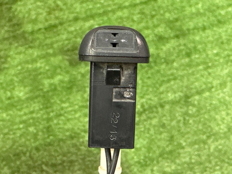 Форсунка стеклоомывателя с подогревом Ford Kuga 2013 SUV