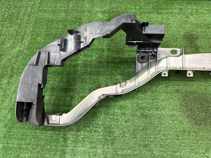 Панель передняя(телевизор) Ford Kuga 2013 SUV