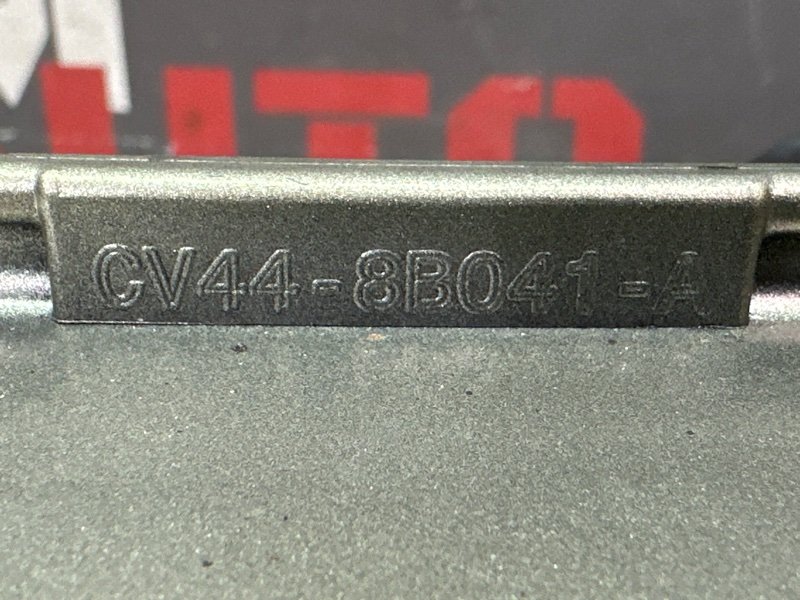 Панель передняя(телевизор) Ford Kuga 2013 SUV