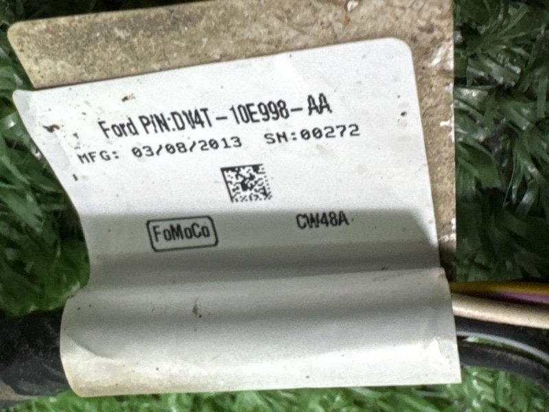 Плафон подсветки номера Ford Kuga 2013 SUV