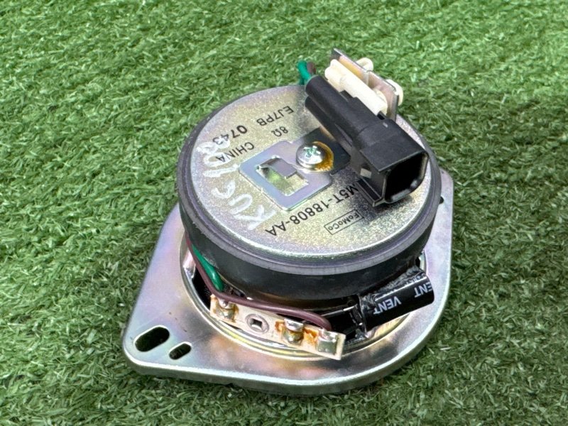 Динамик торпедо Ford Kuga 2013 SUV