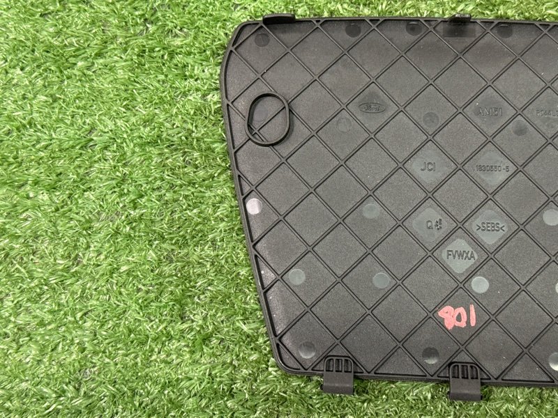 Коврик центральной консоли. Ford Kuga 2013 SUV