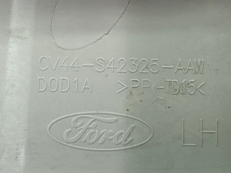 Обшивка крышки багажника верхняя Ford Kuga 2013 SUV