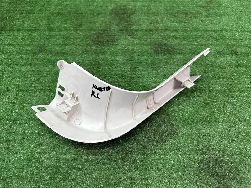 Обшивка крышки багажника верхняя Ford Kuga 2013 SUV