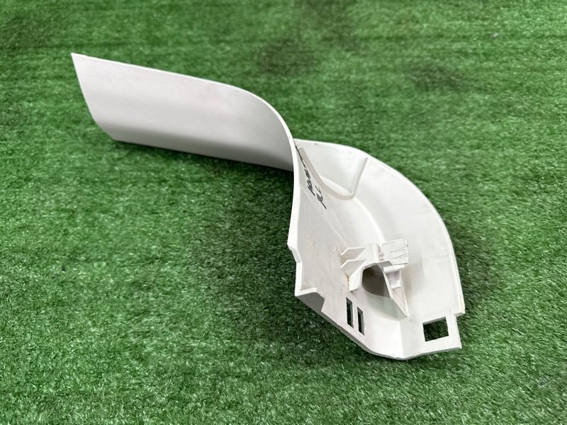 Обшивка крышки багажника верхняя Ford Kuga 2013 SUV