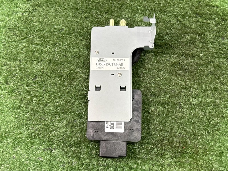 Модуль антенны Ford Kuga 2013 SUV