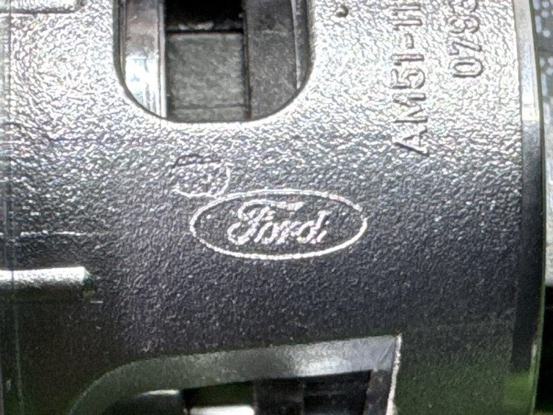 Кнопка старт-стоп Ford Kuga 2013 SUV