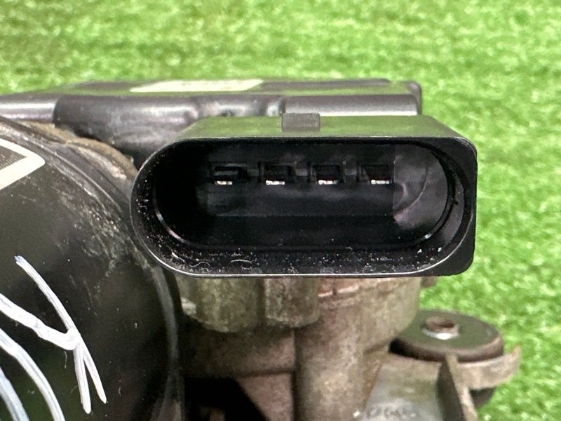 Мотор дворников Ford Kuga 2013 SUV