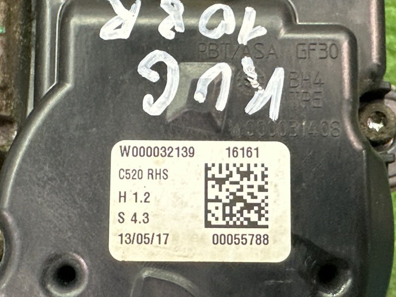 Мотор дворников Ford Kuga 2013 SUV