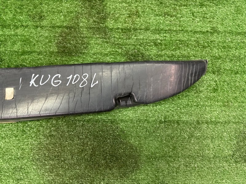 Пыльник крыла Ford Kuga 2013 SUV