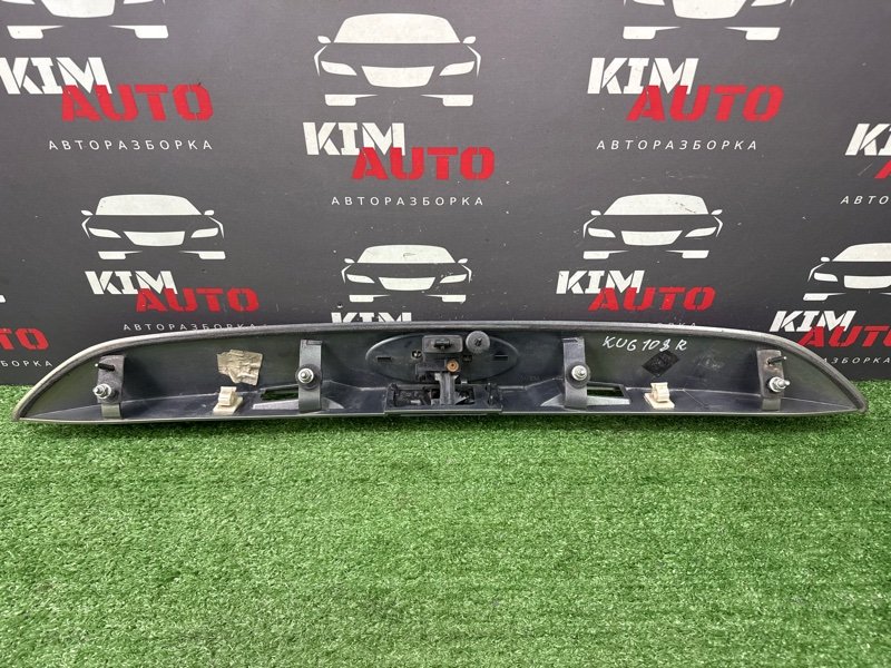 Накладка крышки багажника Ford Kuga 2013 SUV