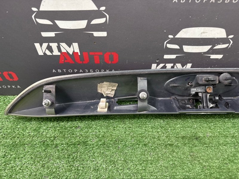 Накладка крышки багажника Ford Kuga 2013 SUV