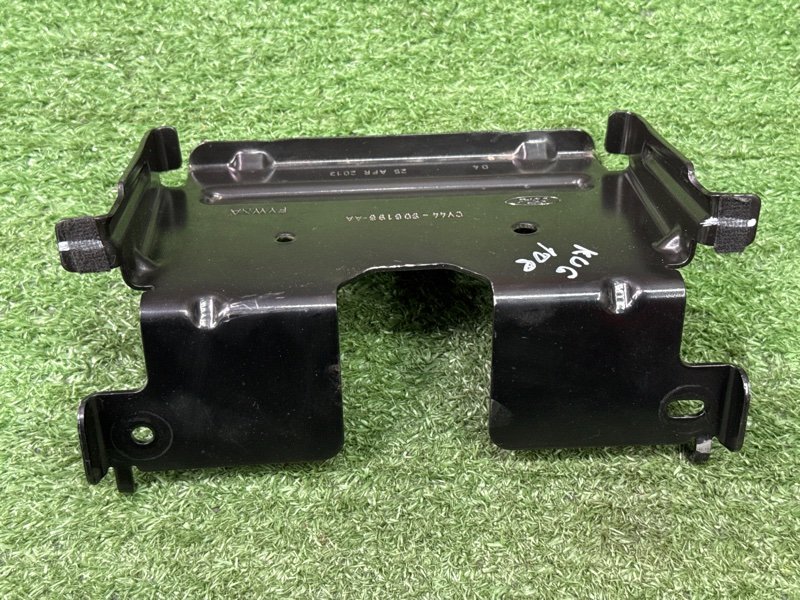 Кронштейн подушки безопасности Ford Kuga 2013 SUV