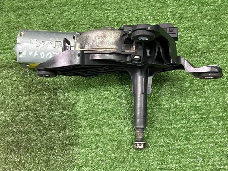 Мотор стеклоочистителя заднего стекла Ford Kuga 2013 SUV