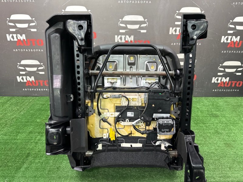 Сиденья передние комплект Ford Kuga 2013 SUV