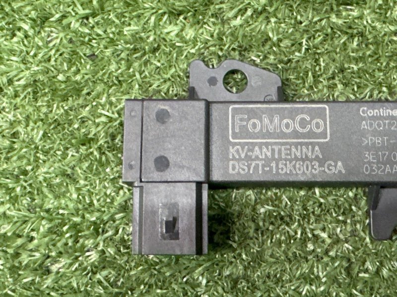 Антенна бесключевого доступа Ford Kuga 2013 SUV