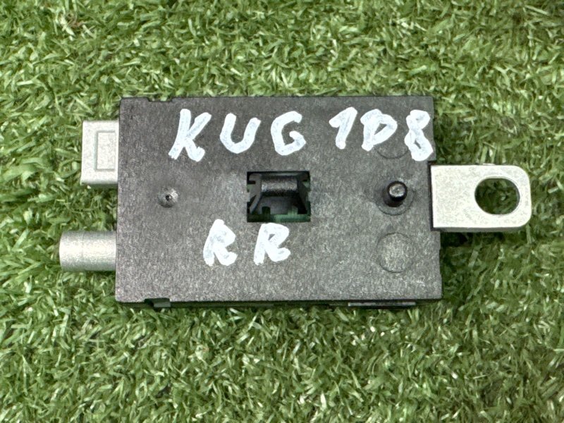 Усилитель антенны Ford Kuga 2013 SUV