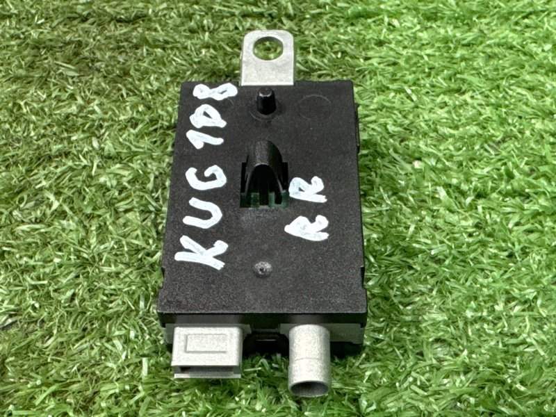 Усилитель антенны Ford Kuga 2013 SUV