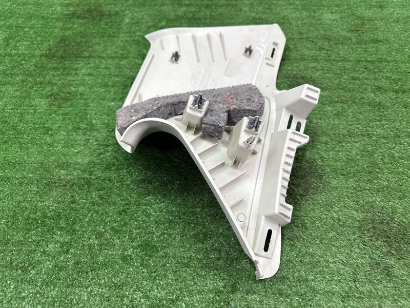 Накладка стойки кузова Ford Kuga 2013 SUV