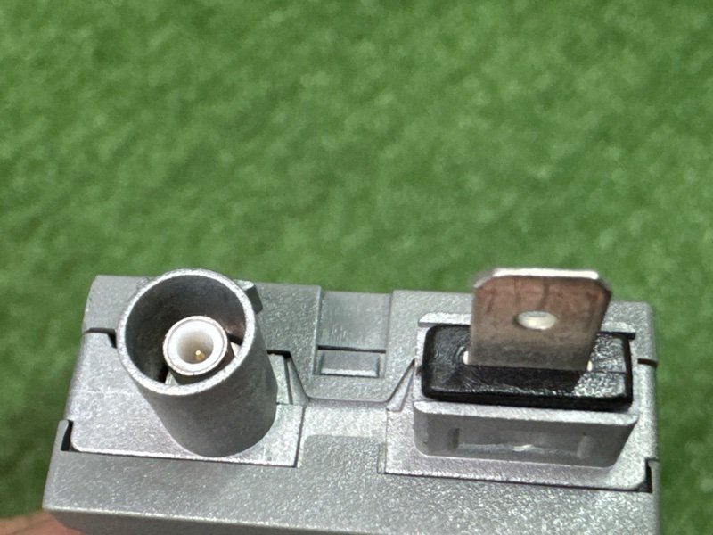 Усилитель антенны Ford Kuga 2013 SUV