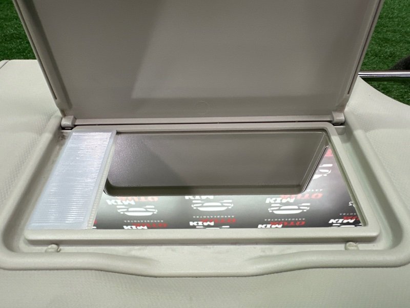 Козырек солнцезащитный Ford Kuga 2013 SUV