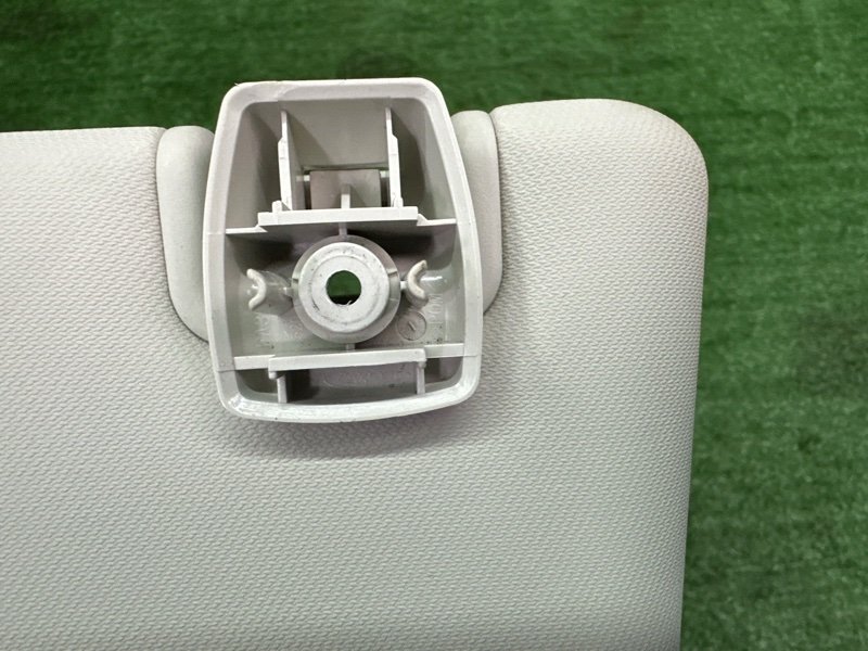 Козырек солнцезащитный Ford Kuga 2013 SUV