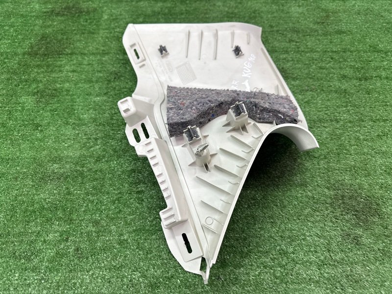 Накладка стойки кузова Ford Kuga 2013 SUV