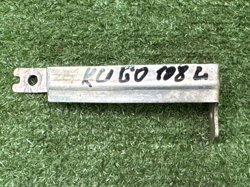 Кронштейн интеркулера Ford Kuga 2013 SUV