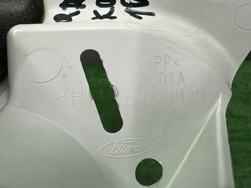 Накладка стойки кузова Ford Kuga 2013 SUV