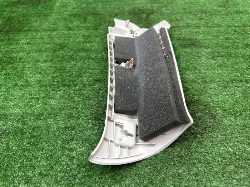 Накладка стойки кузова Ford Kuga 2013 SUV