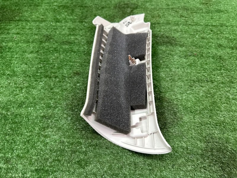 Накладка стойки кузова Ford Kuga 2013 SUV