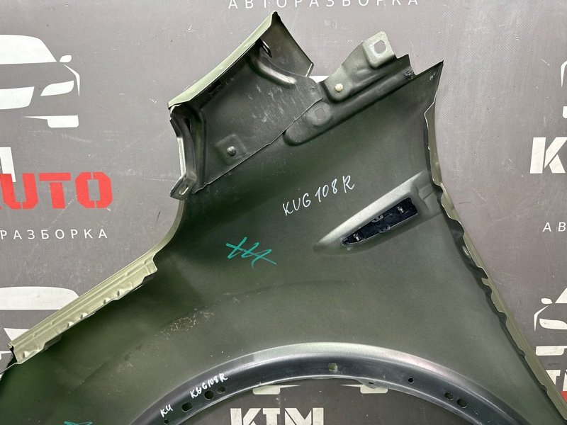 Крыло Ford Kuga 2013 SUV