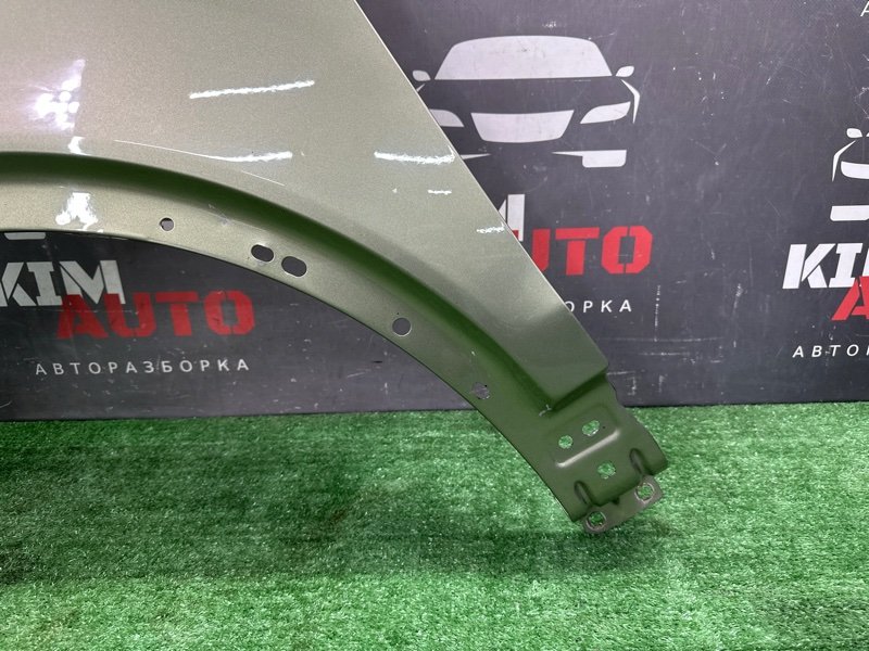 Крыло Ford Kuga 2013 SUV