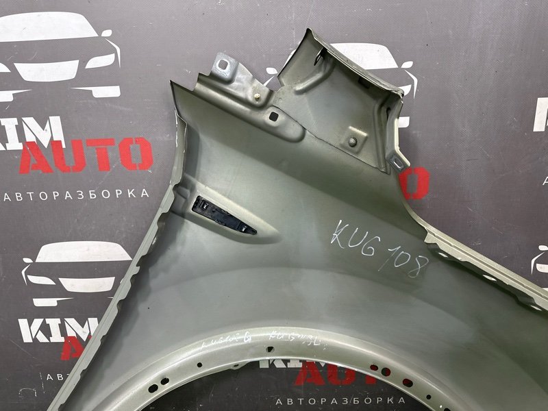 Крыло Ford Kuga 2013 SUV