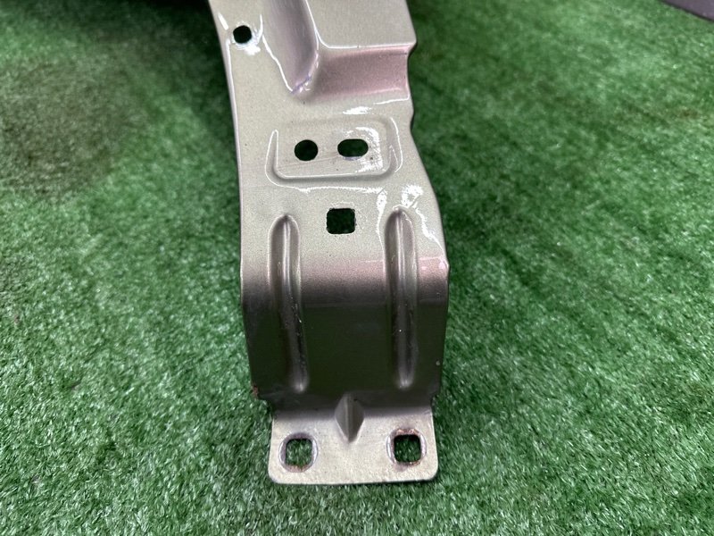 Крыло Ford Kuga 2013 SUV