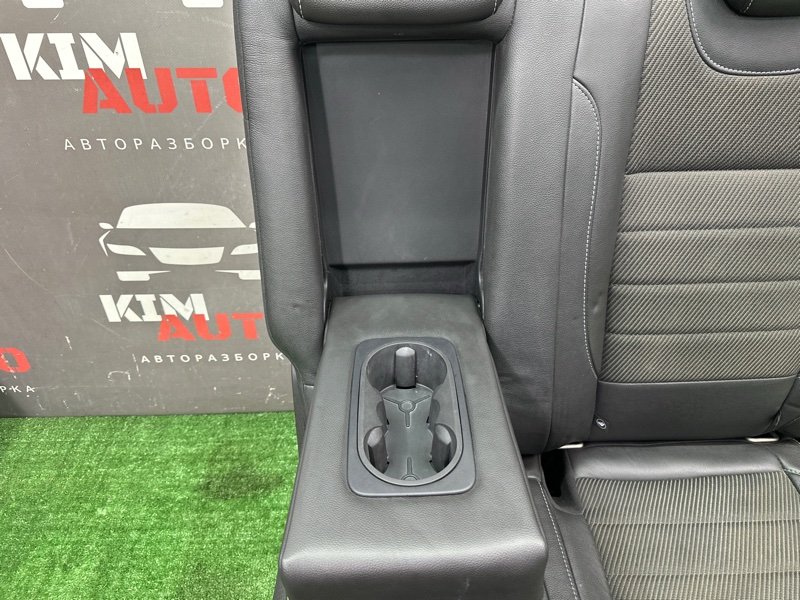 Сиденье задний ряд Ford Kuga 2013 SUV