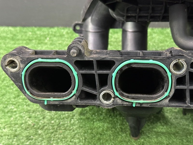 Коллектор впускной Ford Focus 2