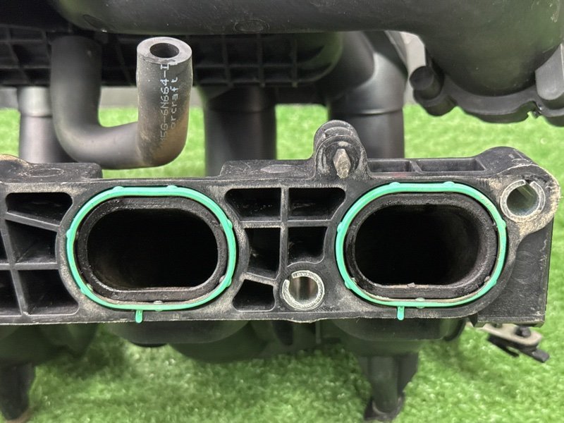 Коллектор впускной Ford Focus 2